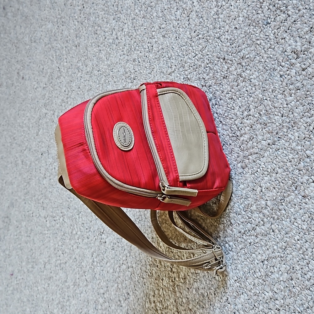Multi-sac Small Backpack.